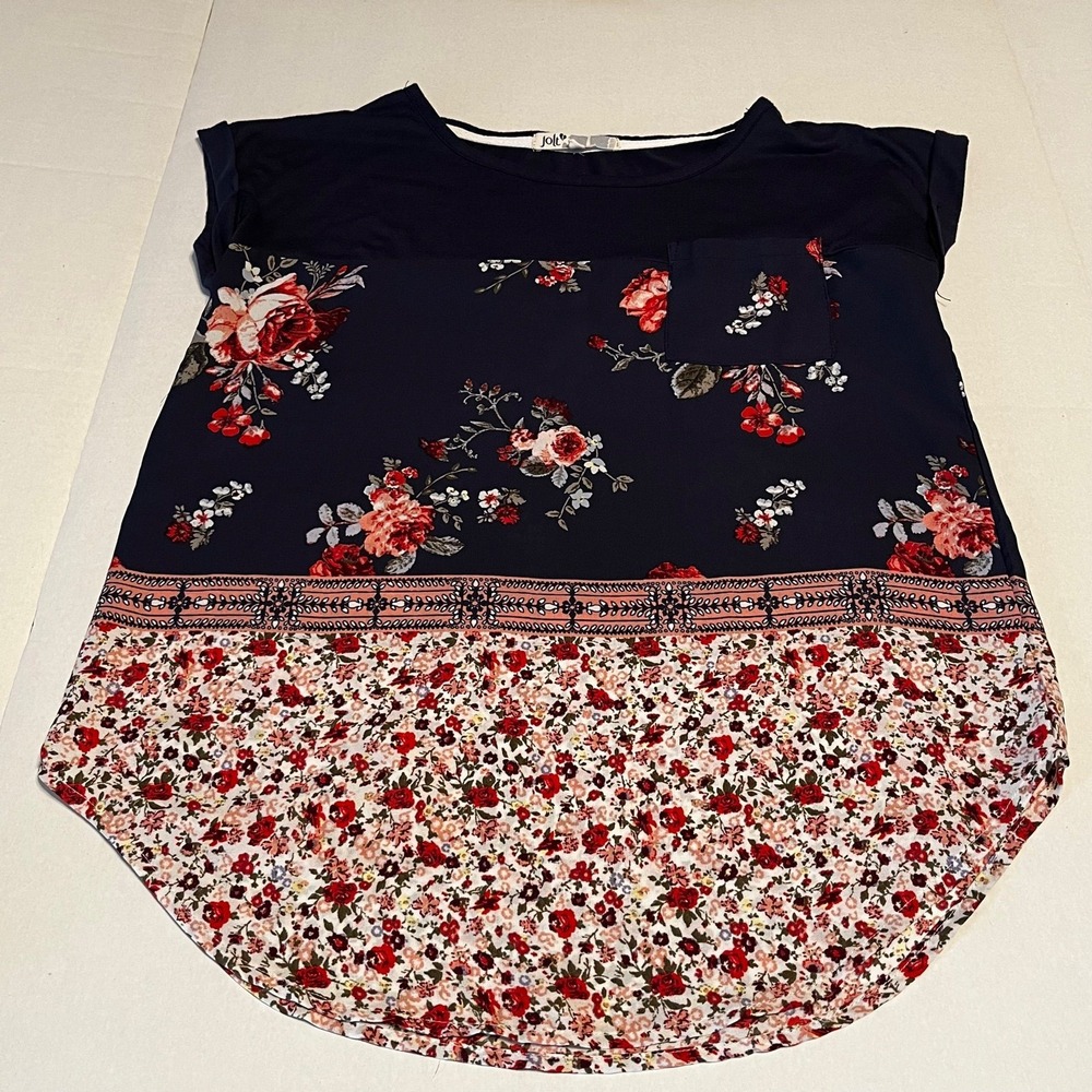 Jolt navy blue & floral blouse short‎ sleeve front pocket size small S